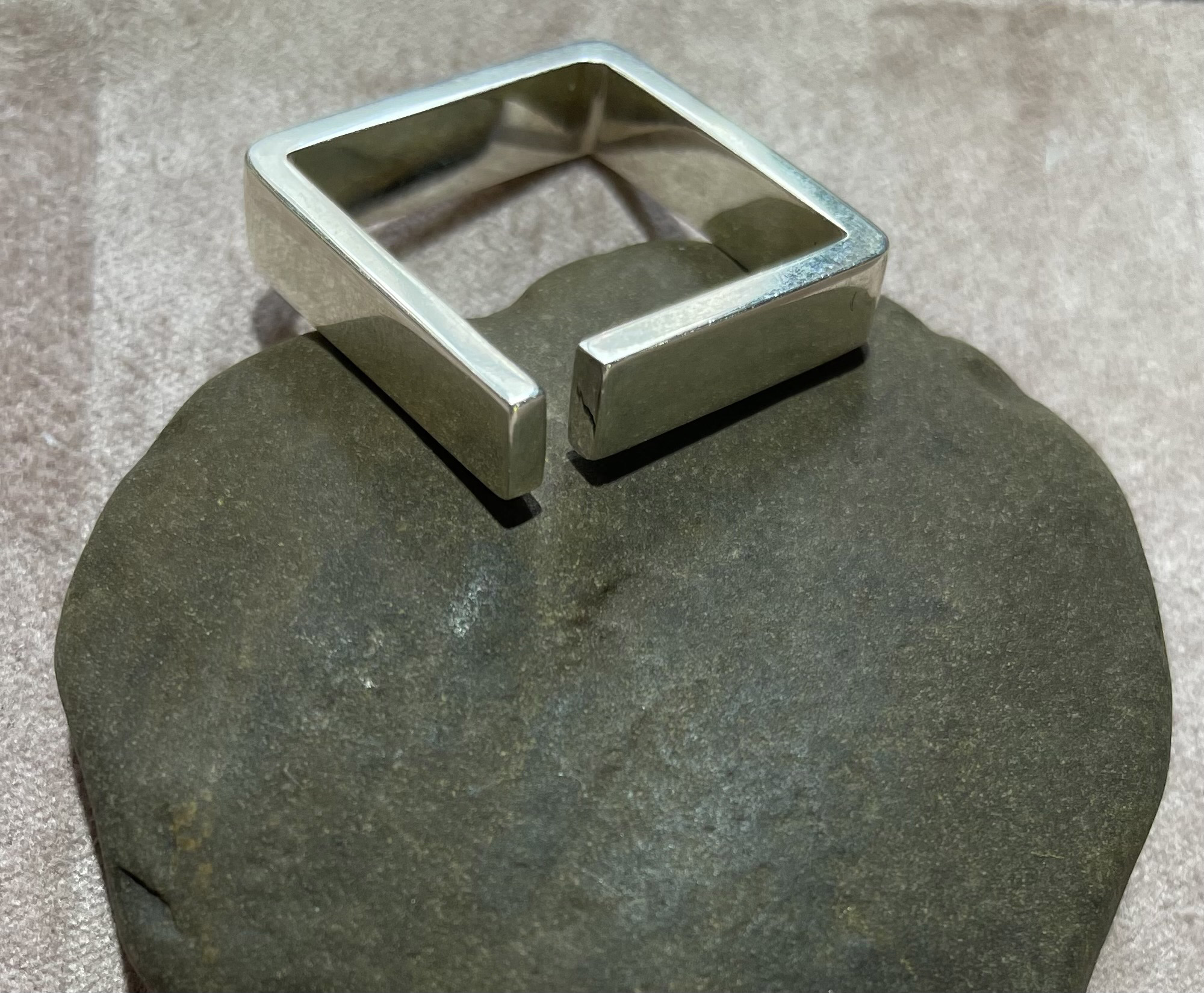 Кольцо "Фрейм" без камней