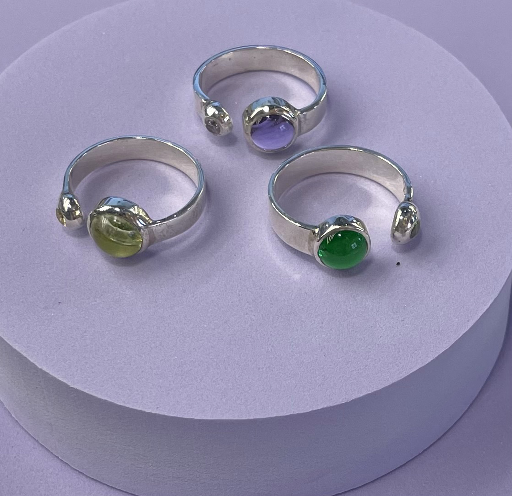 Кольцо "Поцелуйчик" цветное стекло, серебро